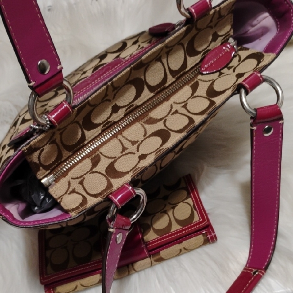 SALE! Auth Coach Tan/Mauve Signature Shoulder Bag & Wallet Vintage Bundle - Picture 8 of 16